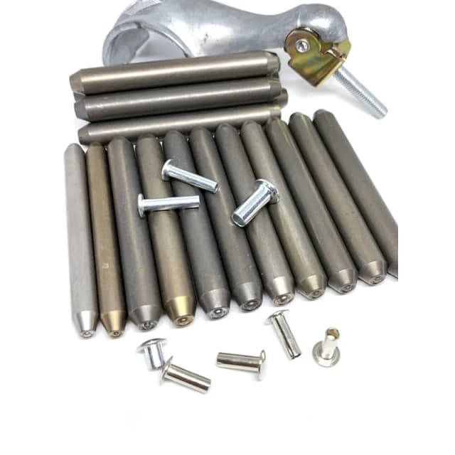Molde de friso de rebite semi-tubular de aço branco perfurador de flangeamento de rebite endurecido