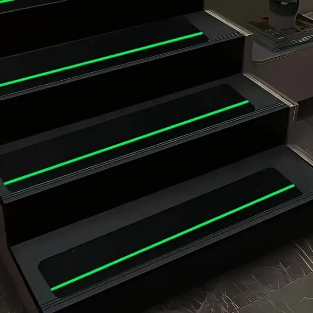 6 degraus de escada antiderrapantes resistentes, 4x24 tamanhos, preto e verde-fita adesiva antiderrapante pré-cortada de grau 80, adequada para escadas ao ar livre