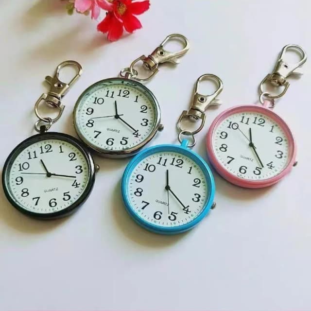 Novo minúsculo bonito relógio de bolso de quartzo com chaveiro masculino feminino relógio de quartzo para enfermeiras médicos estudantes relógios minimalistas presente da criança