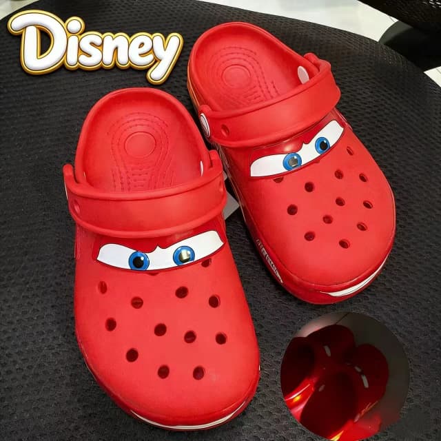Disney pixar relâmpago mcqueens dos desenhos animados sólido chinelos à prova dwaterproof água caber crianças sandálias ao ar livre respirável sapatos eva presente de natal