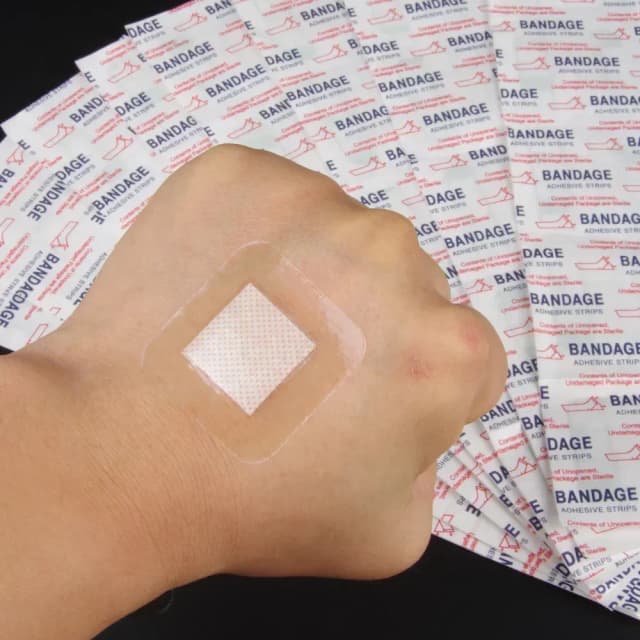50 pçs 38*38/72*19mm transparente plutônio à prova dwaterproof água ferida gesso band aid adesivo bandagem protetora adesivo ao ar livre casa primeiros socorros